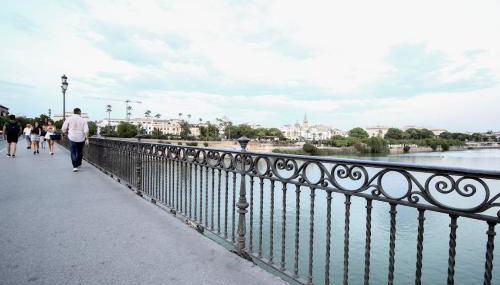 Apartamento Sevilla- Los Remedios - Photo 2