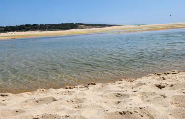 Meco Beach and Pool Villa - Foto 12