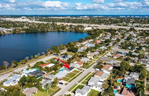 Beach Vacation Home 4 BR w/ Pool near West Palm Beach - Foto 35