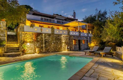 Skopelos luxurious villa "Aloupi" - Foto 51