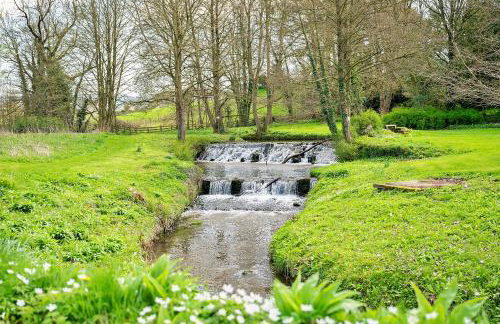 Finest Retreats - Kilburn Hall Apt - Photo 5