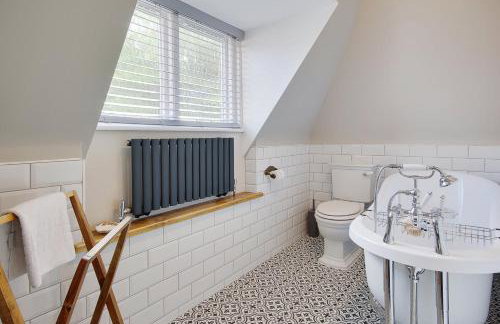 The Coach House Branksome - Photo 38