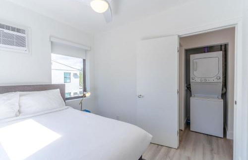 Renovated Apts with Kitchen, Fast WiFi, Smart TV, Roku & Pool Onsite 4 mi to Surfside Beach - Foto 72