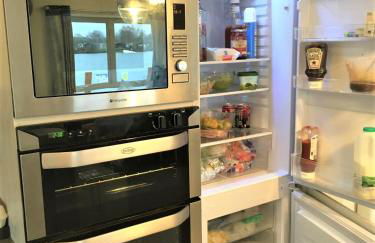 Tattershall Lakeside Lodge Indulgent wheelchair accessible 8 berth with Hot Tub - Foto 8