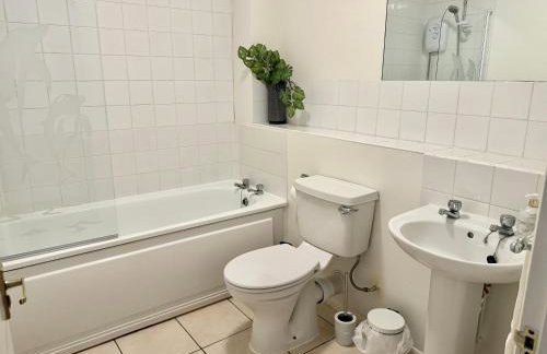 Stylish spacious 1 bed flat - Foto 2