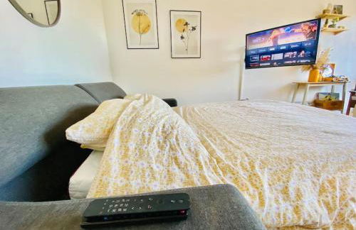 Appart lumineux 2 chambres - quartier calme au pied du métro - Foto 4