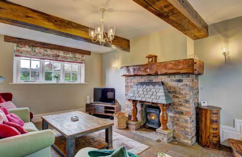 Historic 4 Bedroom Home in Dunham Massey - Pass the Keys - Foto 9