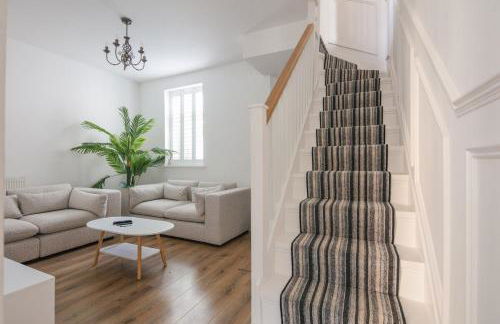 Spacious 3 Bedroom Home with PS5 and Pool Table Near O2 Arena Canary Wharf and Elizabeth Line to Central London - Foto 43