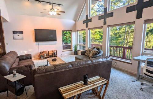 Villa w/ Amazing Bay Views Near Beach w/ Garden, Ping Pong - Foto 12