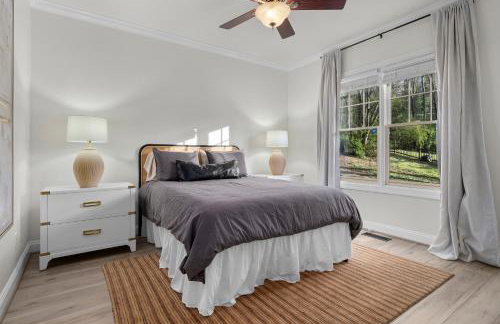 Iris Manor Luxury Modern Stay Near UAB - Photo 9