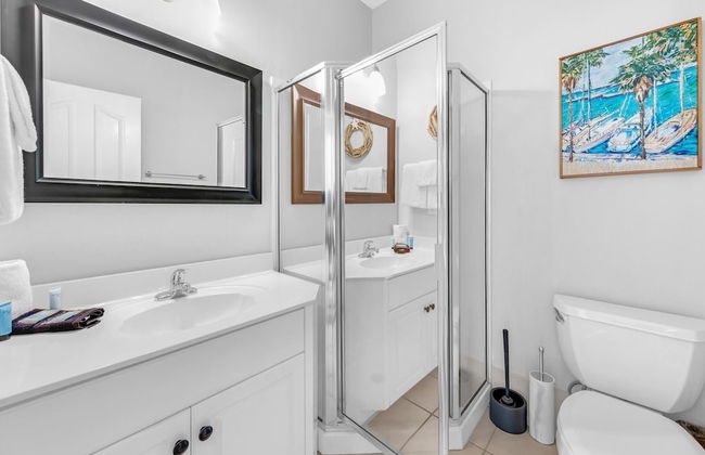 The Spyglass a 5 bed 3 bath house that sleeps 14 and just 67 steps from the beach - Foto 47