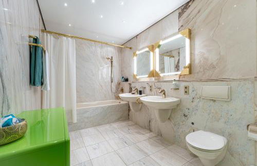 "Villa von Blofeld" - Foto 57