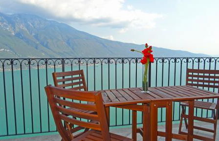 Casa De Pol Exclusive Lake View by Gardadomusmea - Photo 11