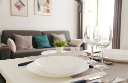 La Perla Apartment, Paradis Park, La Pineda - Ático 1ª línea - Solarium - WiFi - Piscina - Foto 4