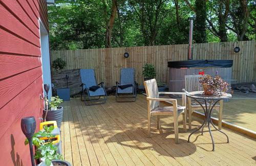 Idyllic with Stream - Hot Tub - Pet ok- Walk 2 Pub - Foto 7