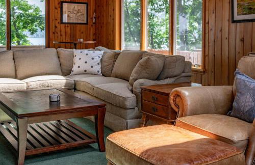 Lake house w/ indr pool and jacuzzi - Foto 64