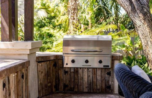 Resort style back yard heated pool and spa - Foto 59