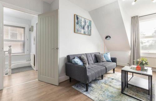 Crystal Palace Stylish Gem Slp 4 Next to Transport - Foto 9