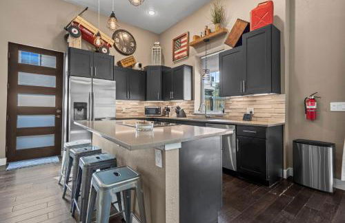 Stylish Church Conversion Walk to LoHi - Foto 26