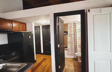 420 Friendly SKYLINE view Downtown Loft FREE Parking - Foto 10