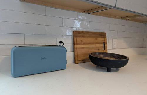 NEW! Renovated 2Br1Ba near NCSSM - Foto 22