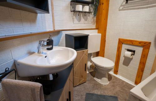 Charmantes 1-Zimmer Loft - Parkplatz - Bushaltestelle - Foto 15