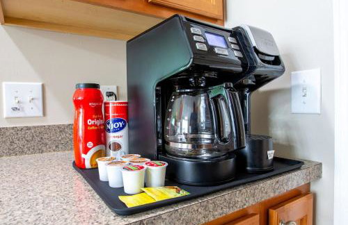 Family & Couples King Suite Home Near Lake Norman State Park & 30 mins from Charlotte - Foto 14