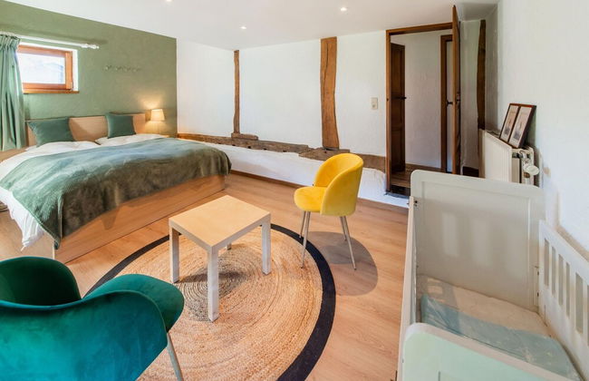 Holiday Home in Vielsalm With Bubble Bath - Photo 8