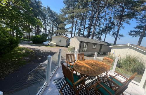 Robins Lodge by the sea - Photo 23