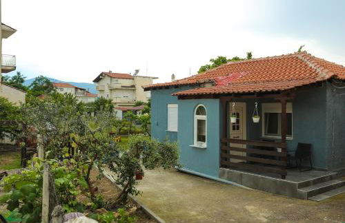 Goldtown House - Photo 51