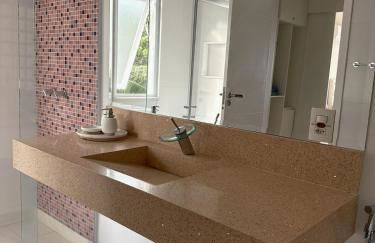 Marina's Praia Itaipu - Foto 19