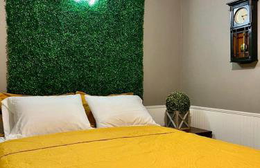 Cozy 3 Bedroom Home a short walk to Main Street Shadow Lake Dance Night Club - Foto 7