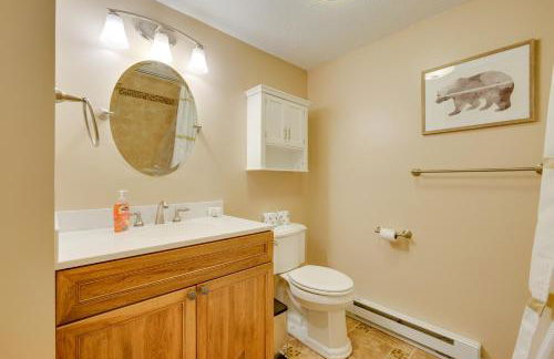 Sunny Stratton Townhome about 1 Mi to Skiing! - Foto 14