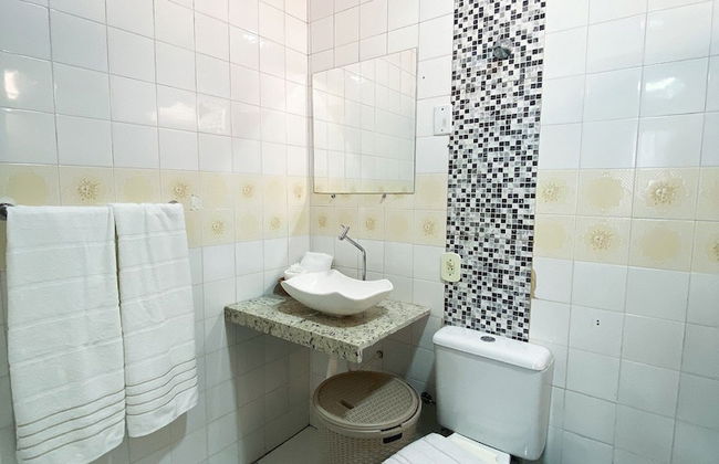 Casa Ampla 1 suite 2quartos churras e AC - Foto 16