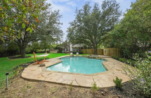 Tropical Pool Oasis - 5 BR Foosbal Cinema - Photo 33