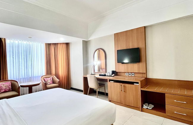 Horison Ultima Bandung - Foto 8