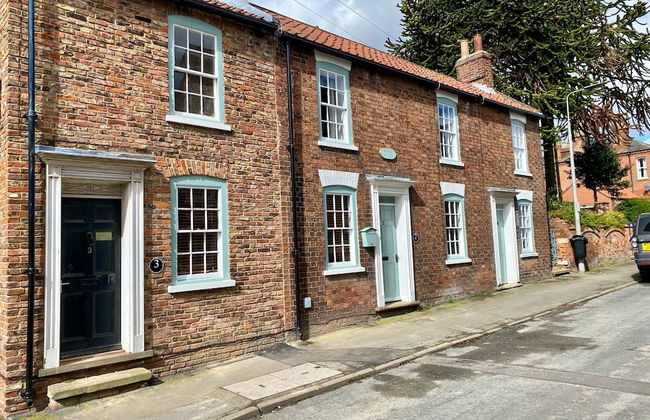 Characterful 3 Bed Cottage in Barrow Upon Humber - Foto 1