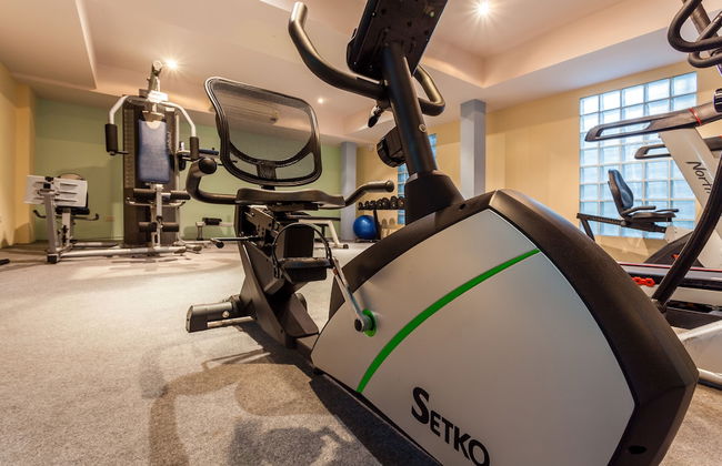 Tara Court Hotel - Photo 57