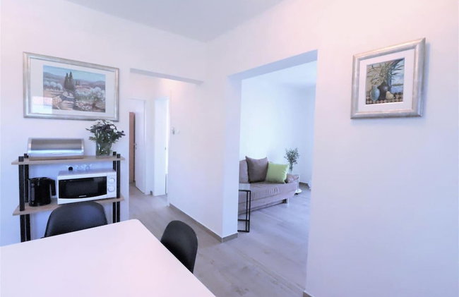 Villa Mendula Trogir - Luxury villa by the beach - heated pool - lush green garden - Photo 61