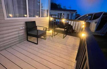 Tigers Wood - 2 bed hot tub lodge with free golf, NO BUGGY - Foto 4