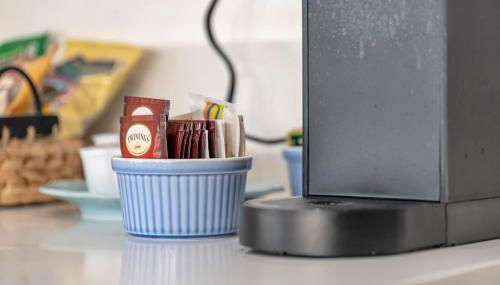 Modern Cottage, Hot Tub, Bistro Patio, Putting Green, Walk to All! - Foto 5