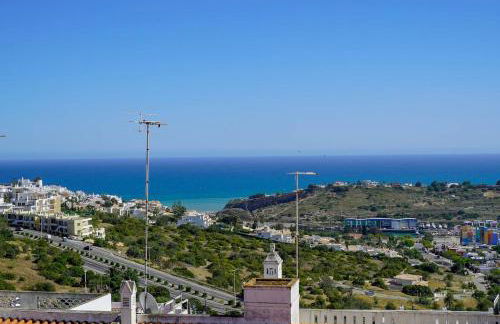 Hillside Studio with Sea View & Fibre Internet - Foto 8