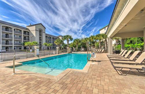 Miramar Beach Condo with Pool - Walk to Beach! - Foto 1