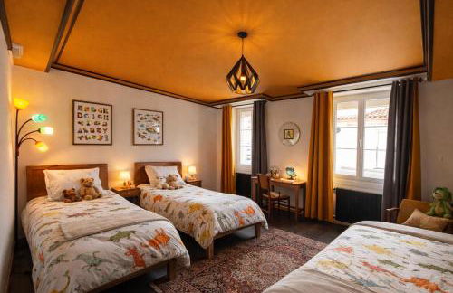 Gîte du RELAI du Château - Parc Oriental - Puy du Fou - Foto 3