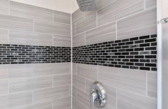 Modern Comfort Loves Park - Stylish 3BR Getaway - Foto 35