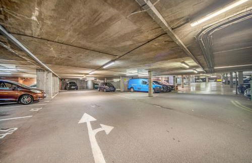 Modern City Centre 2 Bedroom flat in Birmingham - Free parking, Netflix - Foto 12