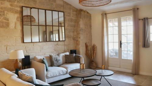 La Grande Bourgade-Authentique Maison en Pierre avec Terrasse Climatisation au Cœur d'Uzès - Foto 2