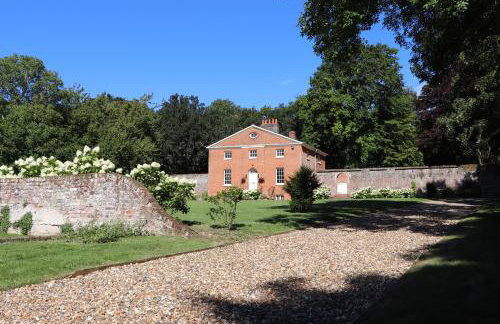 Garden House at Woodhall Estate - Photo 29