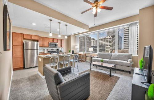 Luxury High-Rise Condo in Amazing Location | Gym - Photo 3