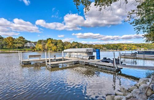 Boat Dock and Backyard Rock River Retreat - Foto 34